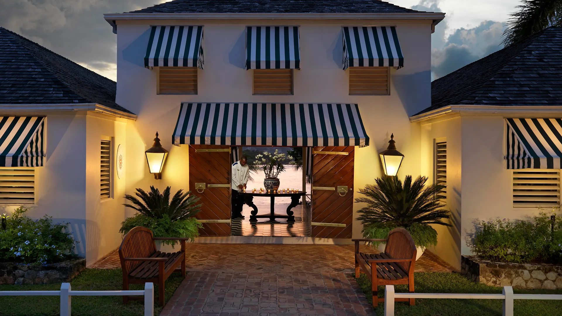 Round Hill Hotel & Villas Бухта Монтего