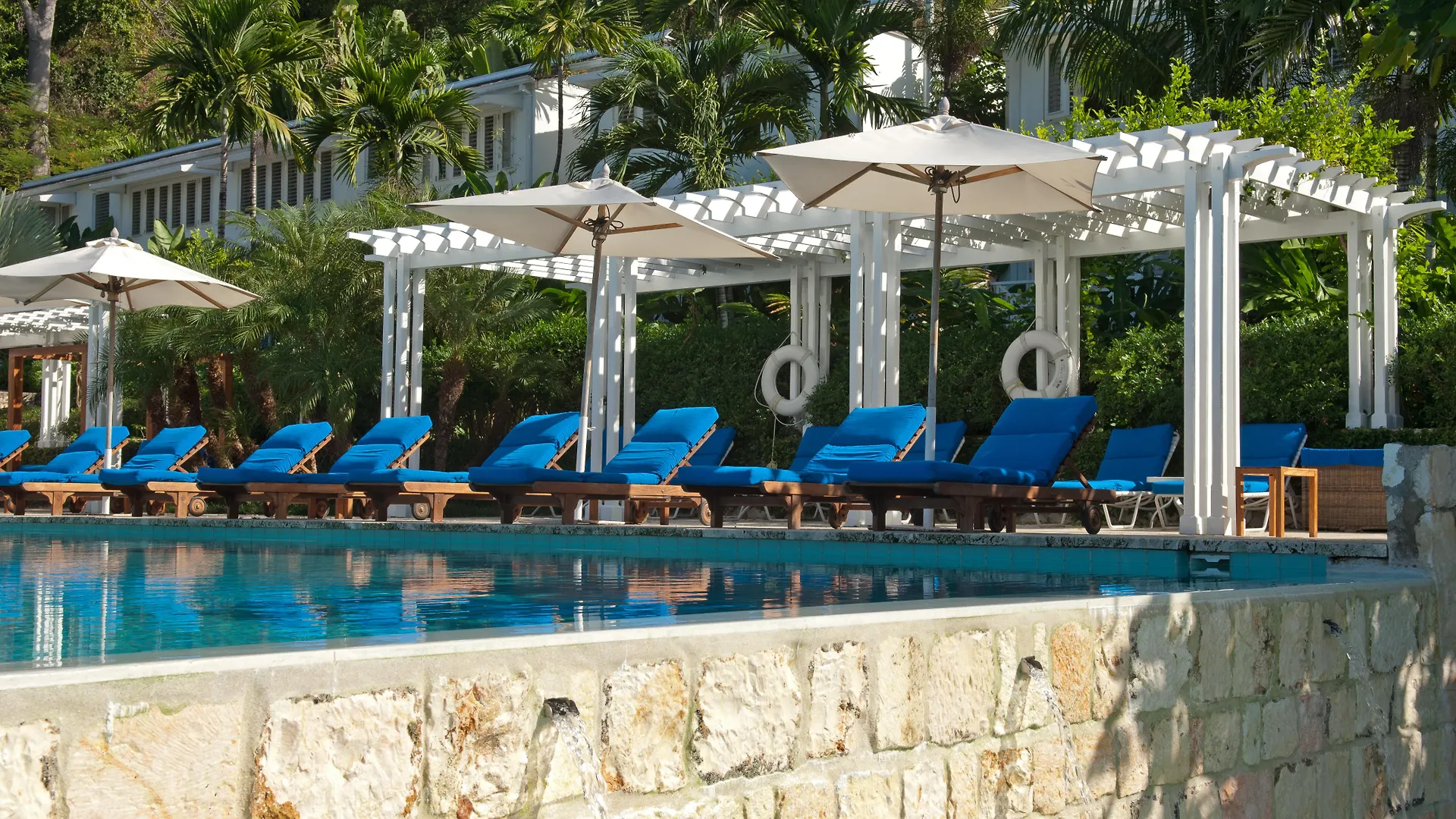 Round Hill Hotel & Villas Бухта Монтего 5*,