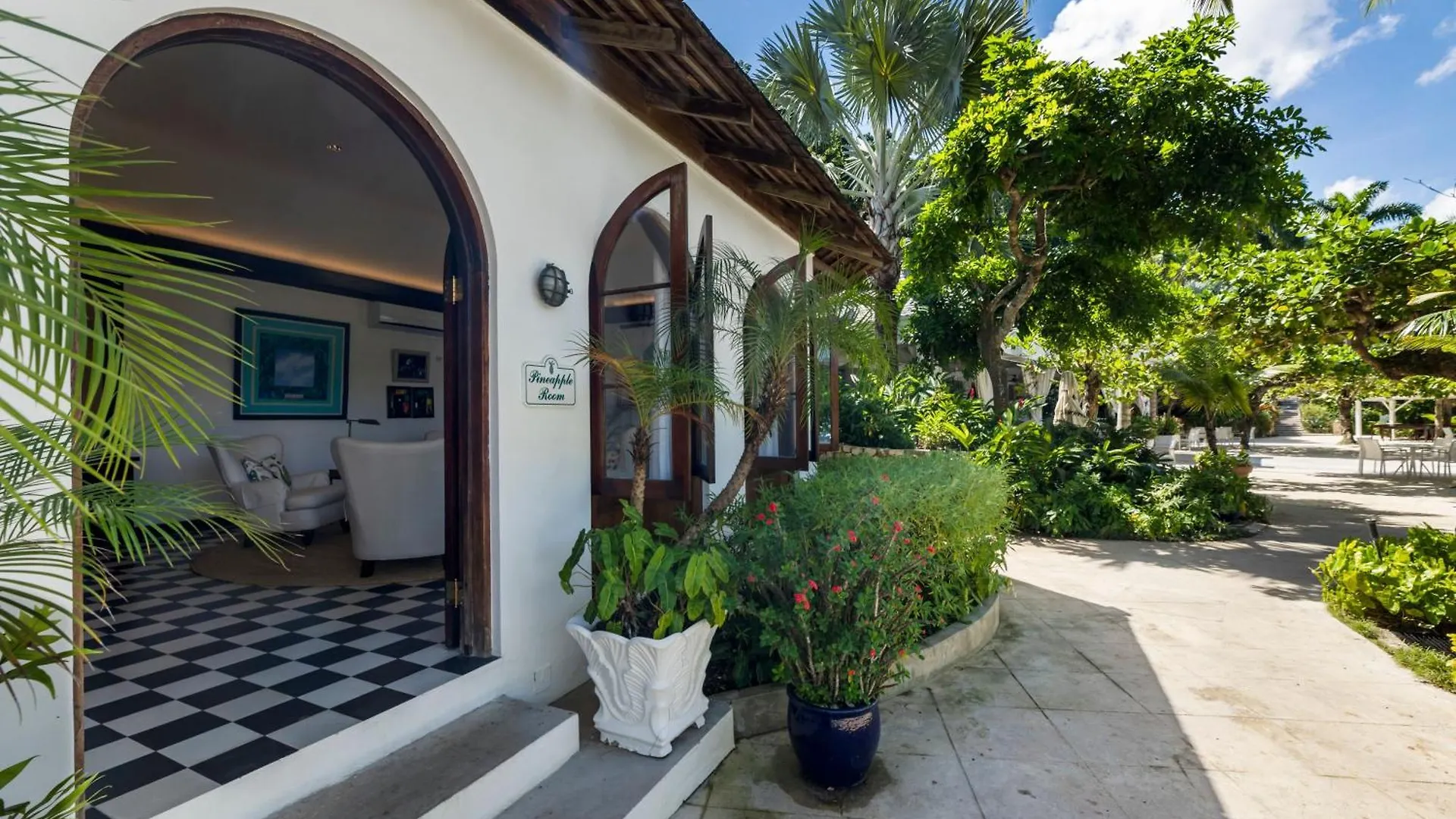 Round Hill Hotel & Villas Бухта Монтего Курортный комплекс